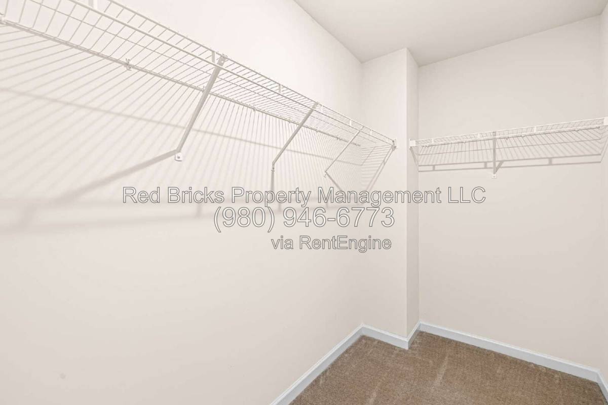 Townhouse for rent at 13561 Browhill Lane, Charlotte, NC 28278