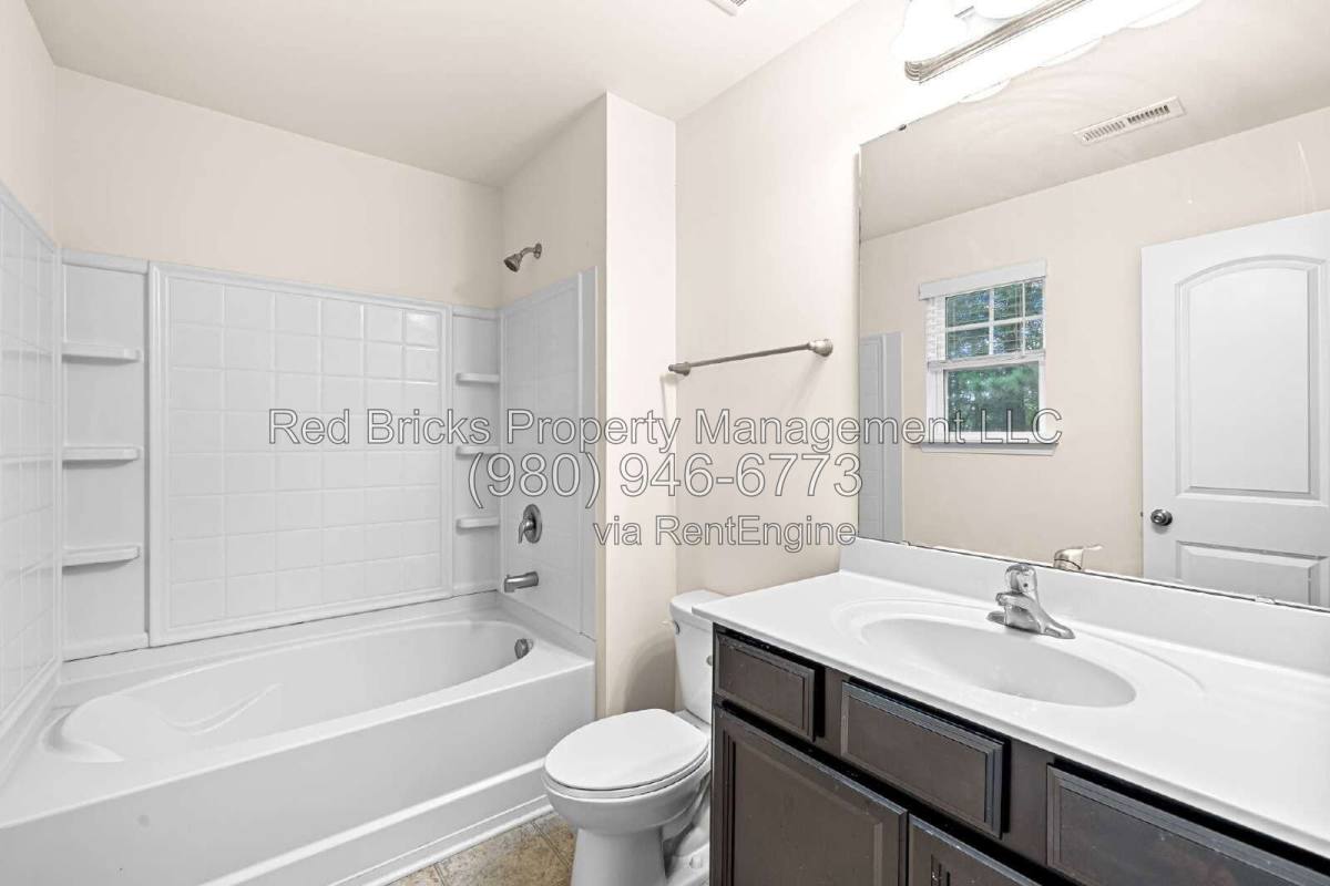Townhouse for rent at 13561 Browhill Lane, Charlotte, NC 28278