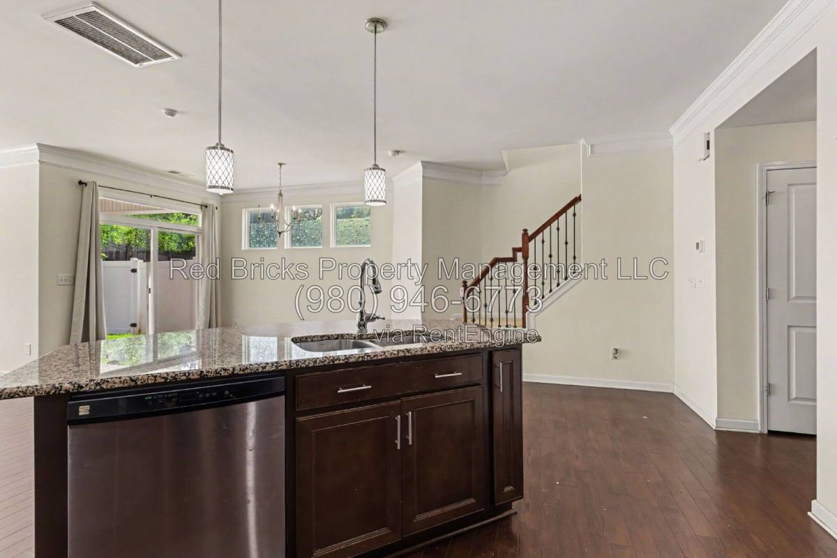 Townhouse for rent at 13431 Savannah Point Dr, Charlotte, NC 28273