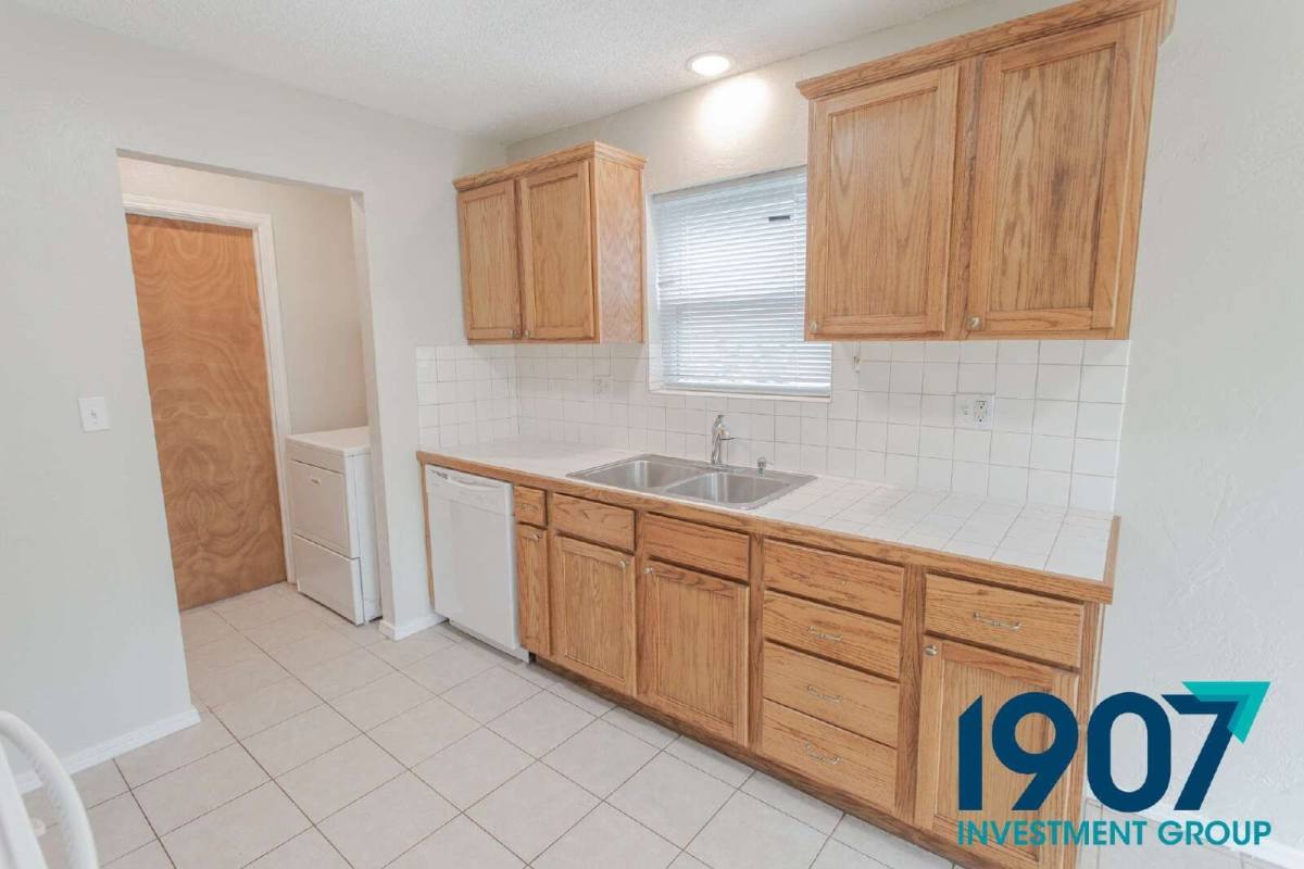 House for rent at 1852 Sunrise Dr, Oklahoma City, OK 73160
