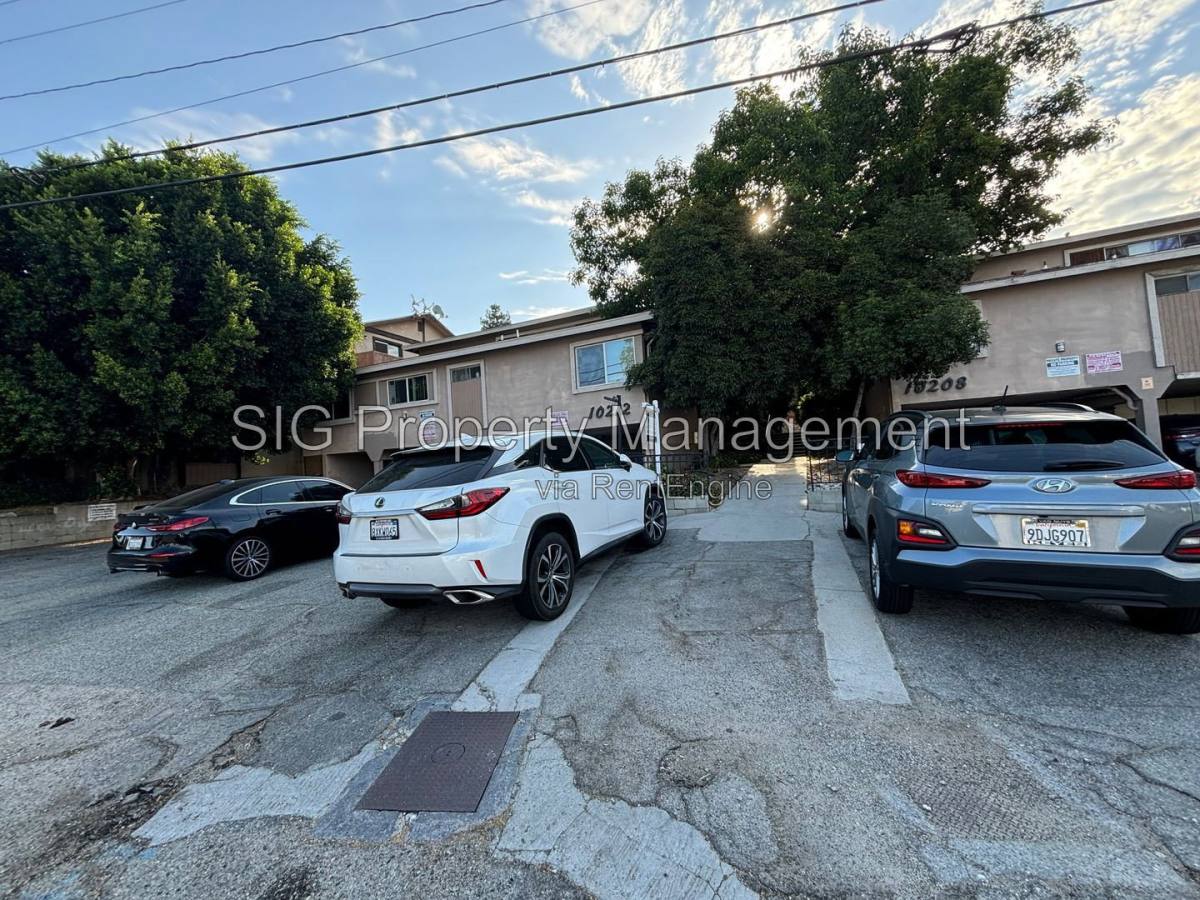 Apartment for rent at 10212 Tujunga Canyon Blvd #2, Tujunga, CA 91042