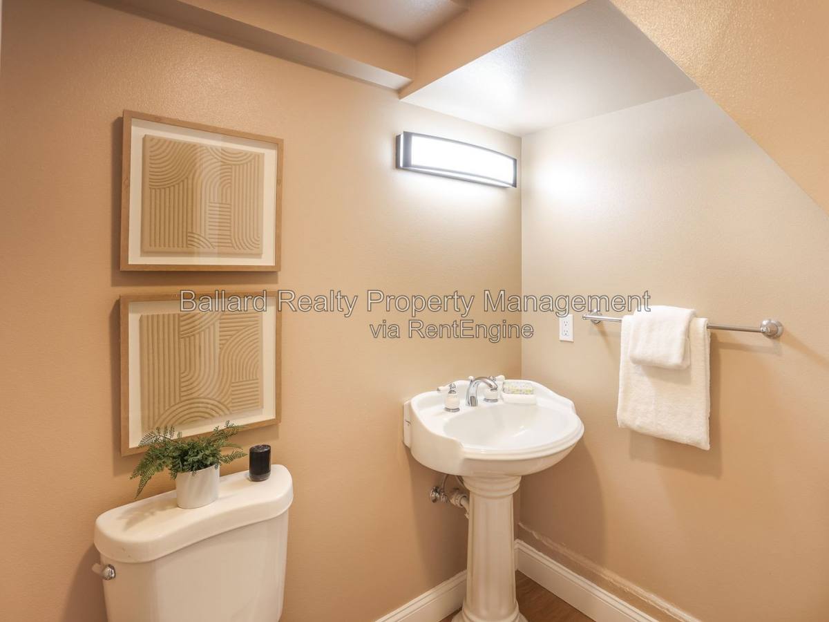 House for rent at 3248 NW Market St, Seattle, WA 98107