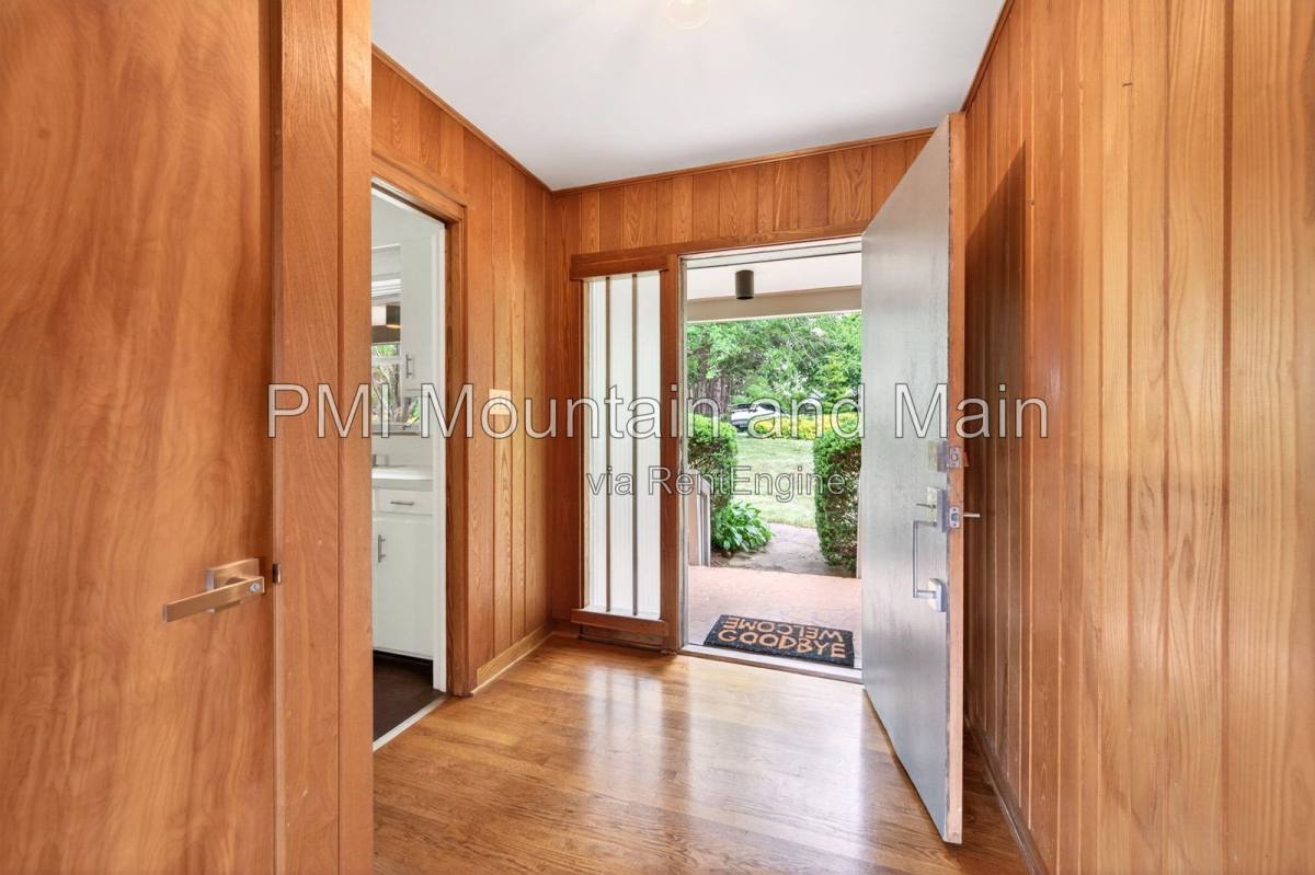 House for rent at 99 Marlborough Rd, Asheville, NC 28804
