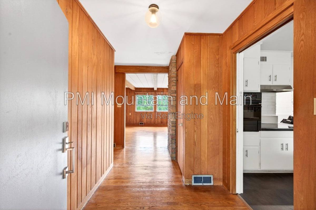 House for rent at 99 Marlborough Rd, Asheville, NC 28804