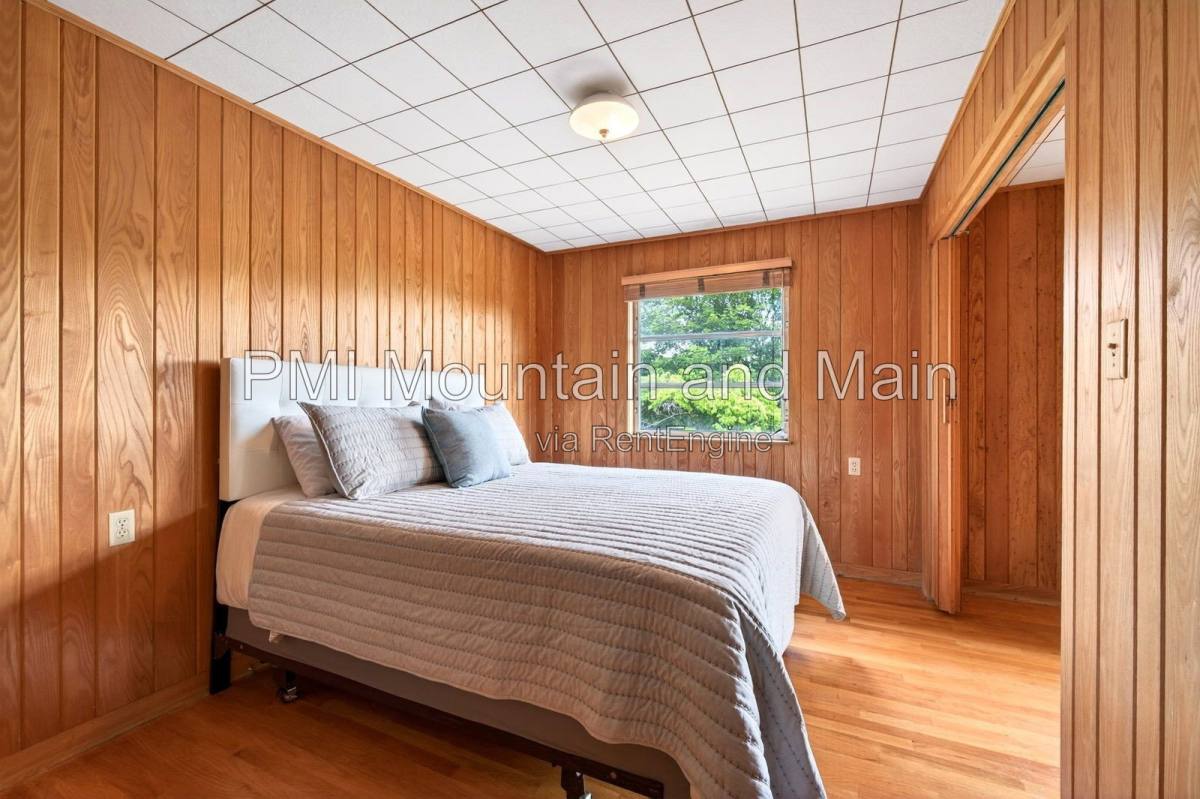 House for rent at 99 Marlborough Rd, Asheville, NC 28804