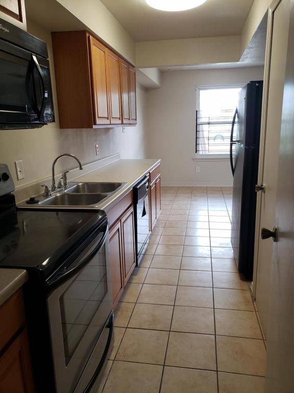 Townhouse for rent at 3330-B Seine St, New Orleans, LA 70114
