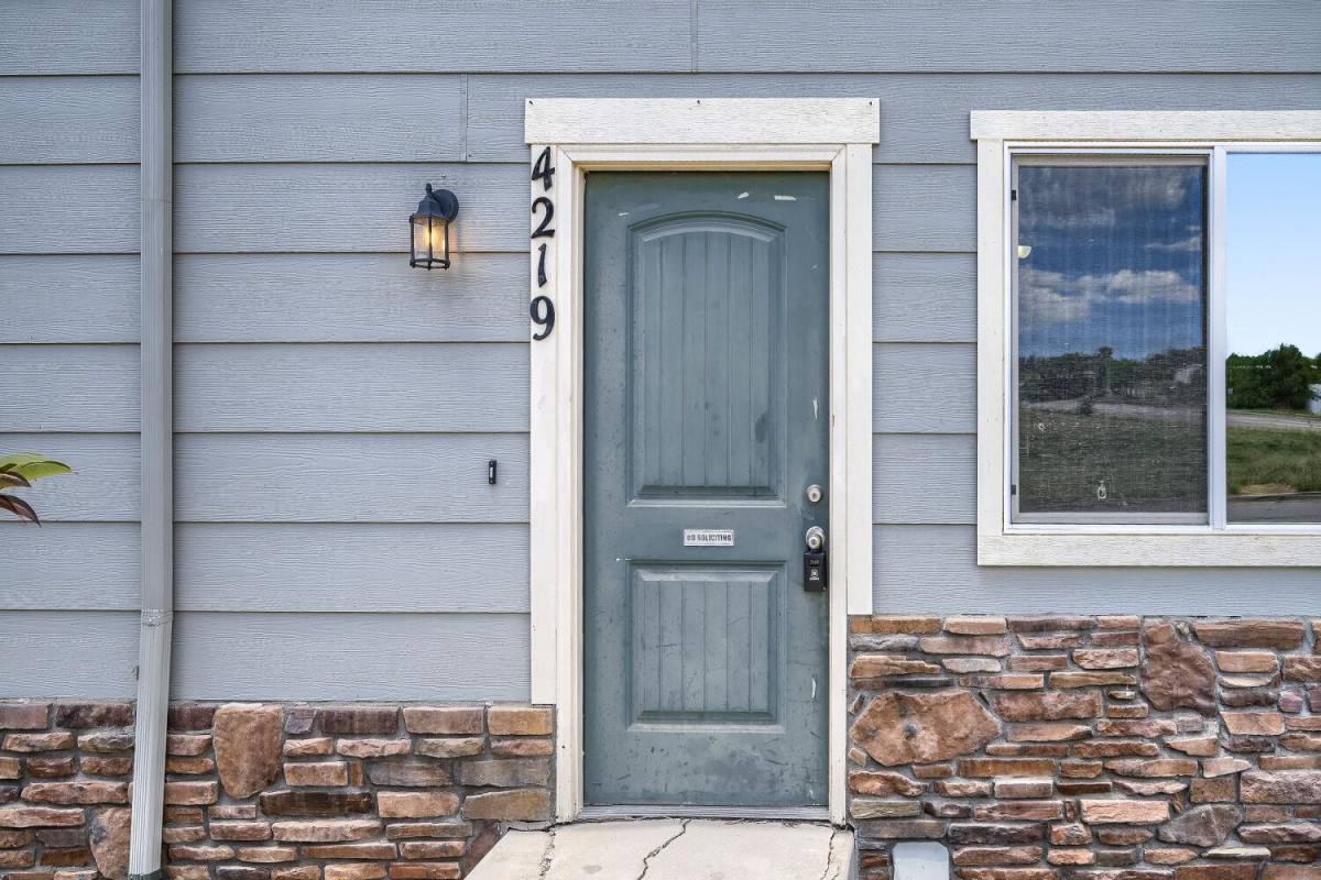 Townhouse for rent at 4219 Perryville Point, Colorado Springs, CO 80911