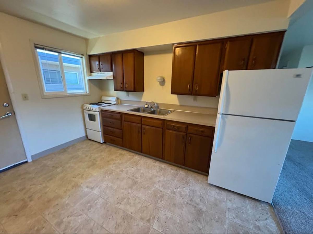 Apartment for rent at 1848 1879 M St, Springfield, OR 97477