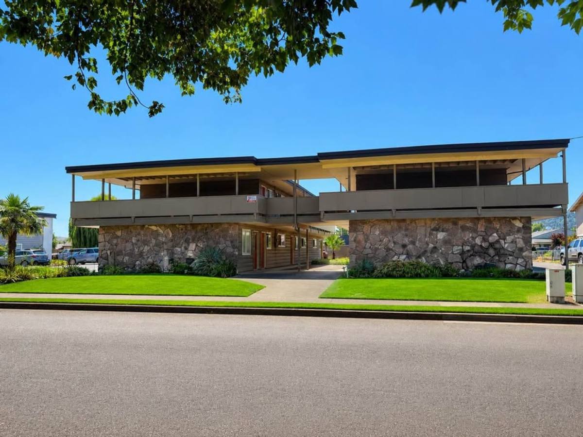 Apartment for rent at 1848 1879 M St, Springfield, OR 97477
