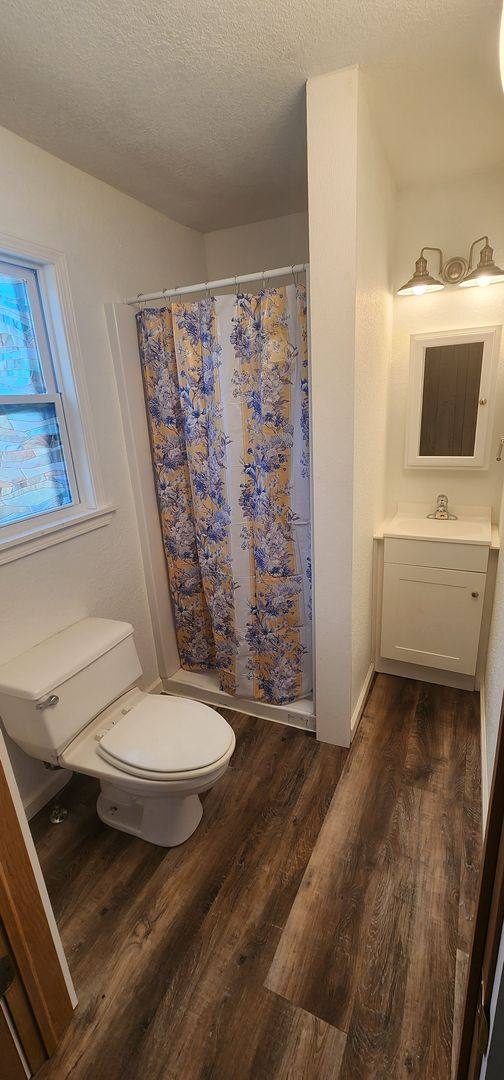 Apartment for rent at 814 9th Ave SW, Austin, MN 55912