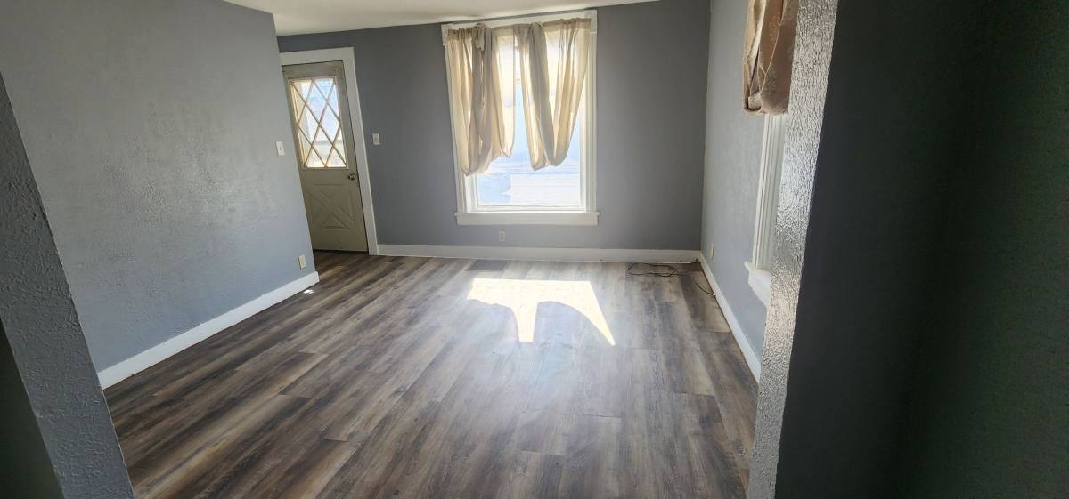 Apartment for rent at 814 9th Ave SW, Austin, MN 55912