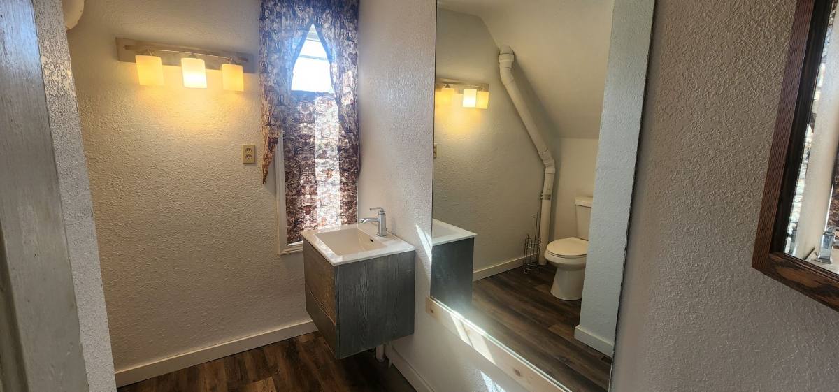 Apartment for rent at 814 9th Ave SW, Austin, MN 55912