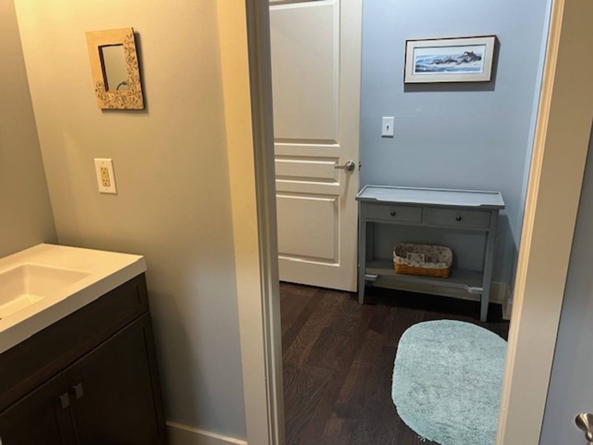 9 Kenilworth Knolls #213, Asheville, NC 28805 - House for Rent - Image 9