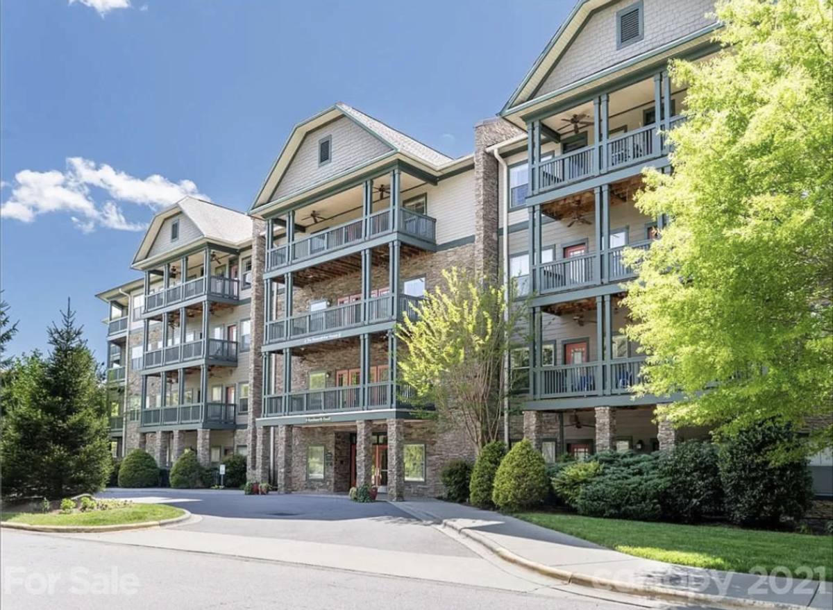 9 Kenilworth Knolls #213, Asheville, NC 28805 - House for Rent - Image 1