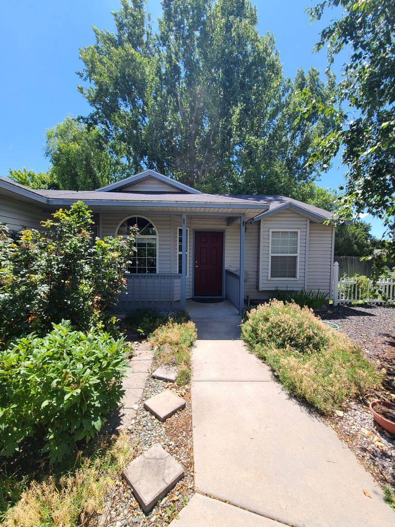 Apartment for rent at 6563 W Parapet Dr, Garden City, ID 83714
