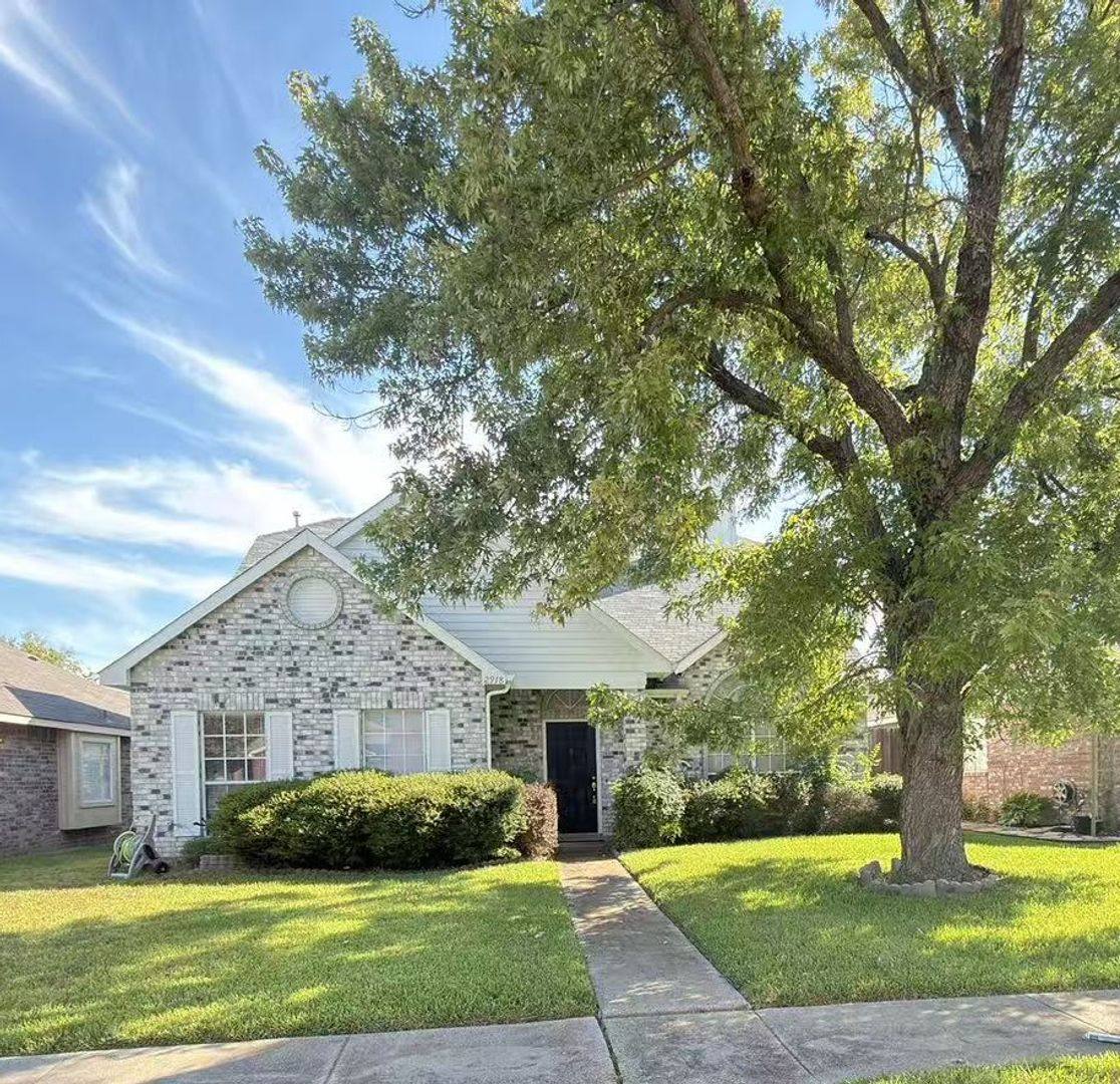 House for rent at 2918 Lake Valley Dr, Garland, TX 75040