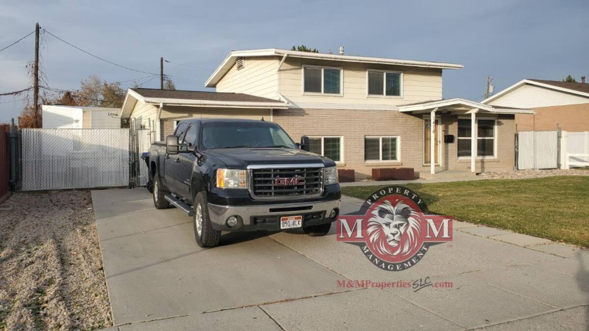 House for rent at 1478 W Teakwood Dr, Salt Lake City, UT 84123
