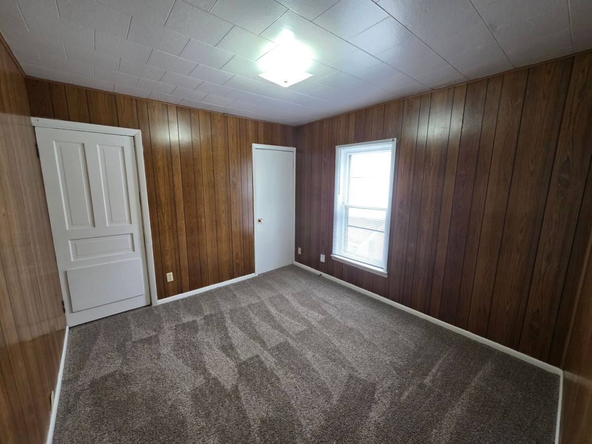 826 Wright St, Oshkosh, WI 54901 - Apartment for Rent - Image 10