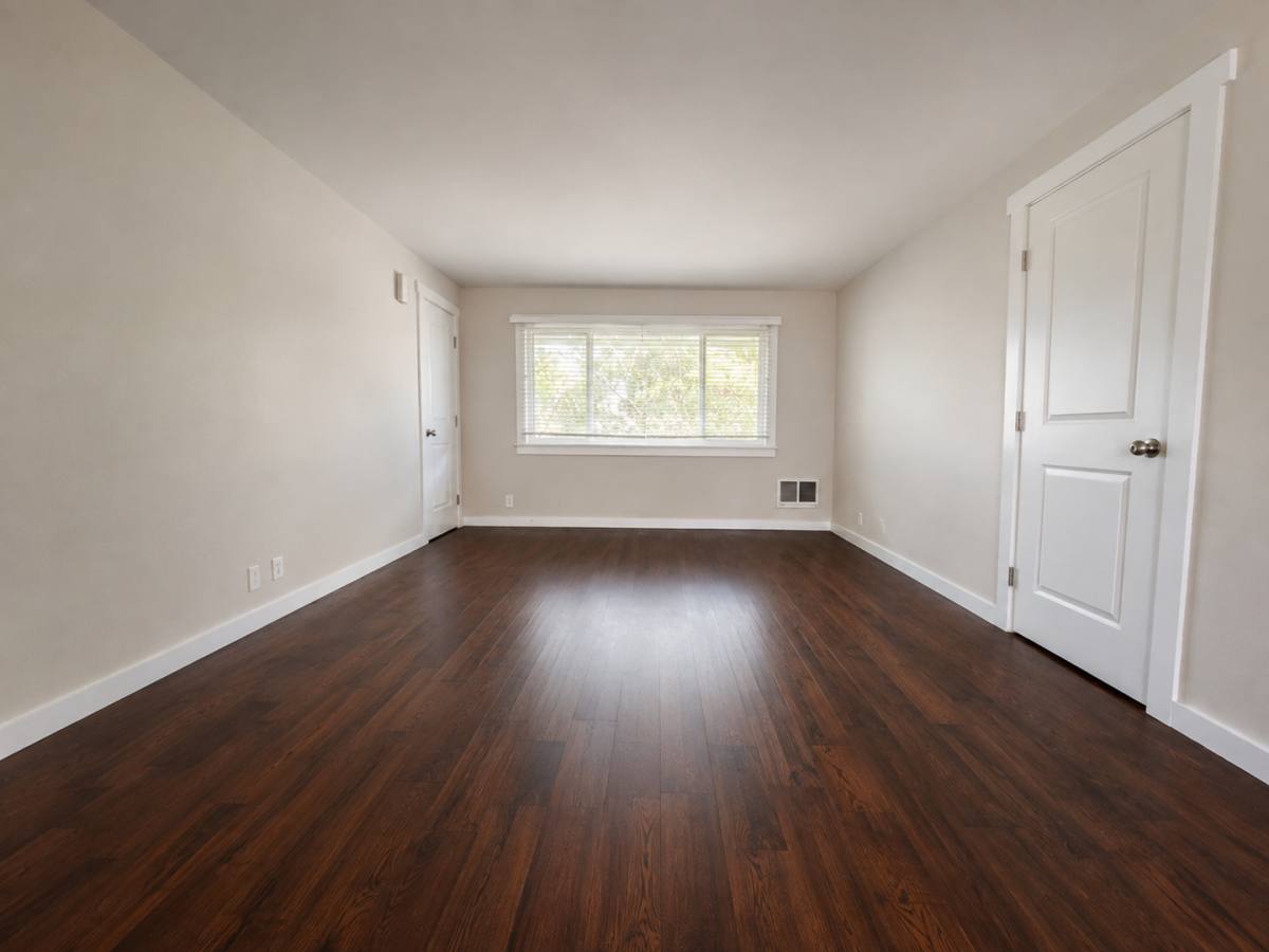 Apartment for rent at 310-316 S Manzanita Court, Canby, OR 97013