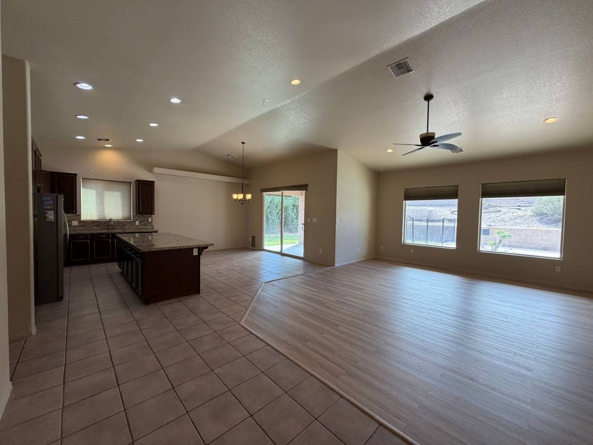 5883 E 27th Place, Yuma, AZ 85365 - House for Rent - Image 3