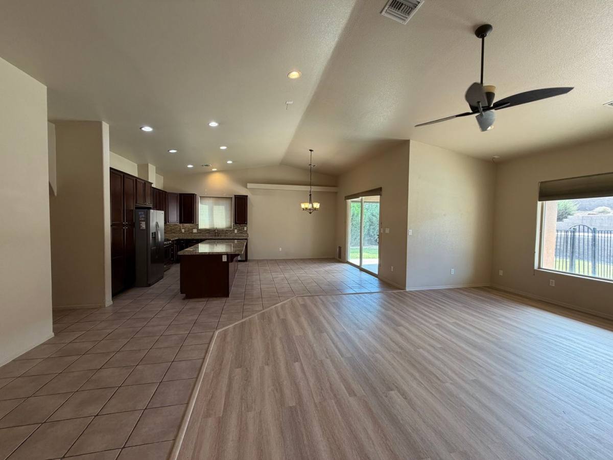 5883 E 27th Place, Yuma, AZ 85365 - House for Rent - Image 4