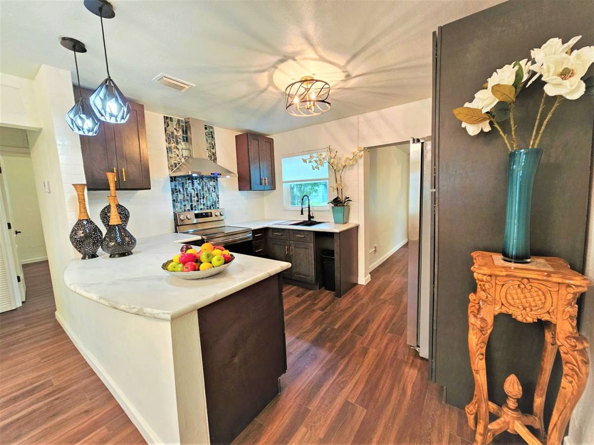 261 6th Court SW, Vero Beach, FL 32962 - House for Rent - Image 8