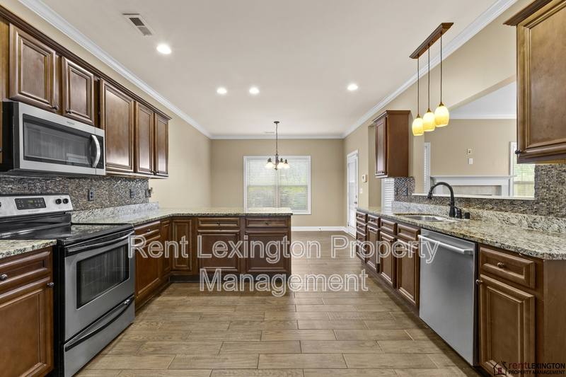 House for rent at 2212 Pokeberry Park, Lexington, KY 40509