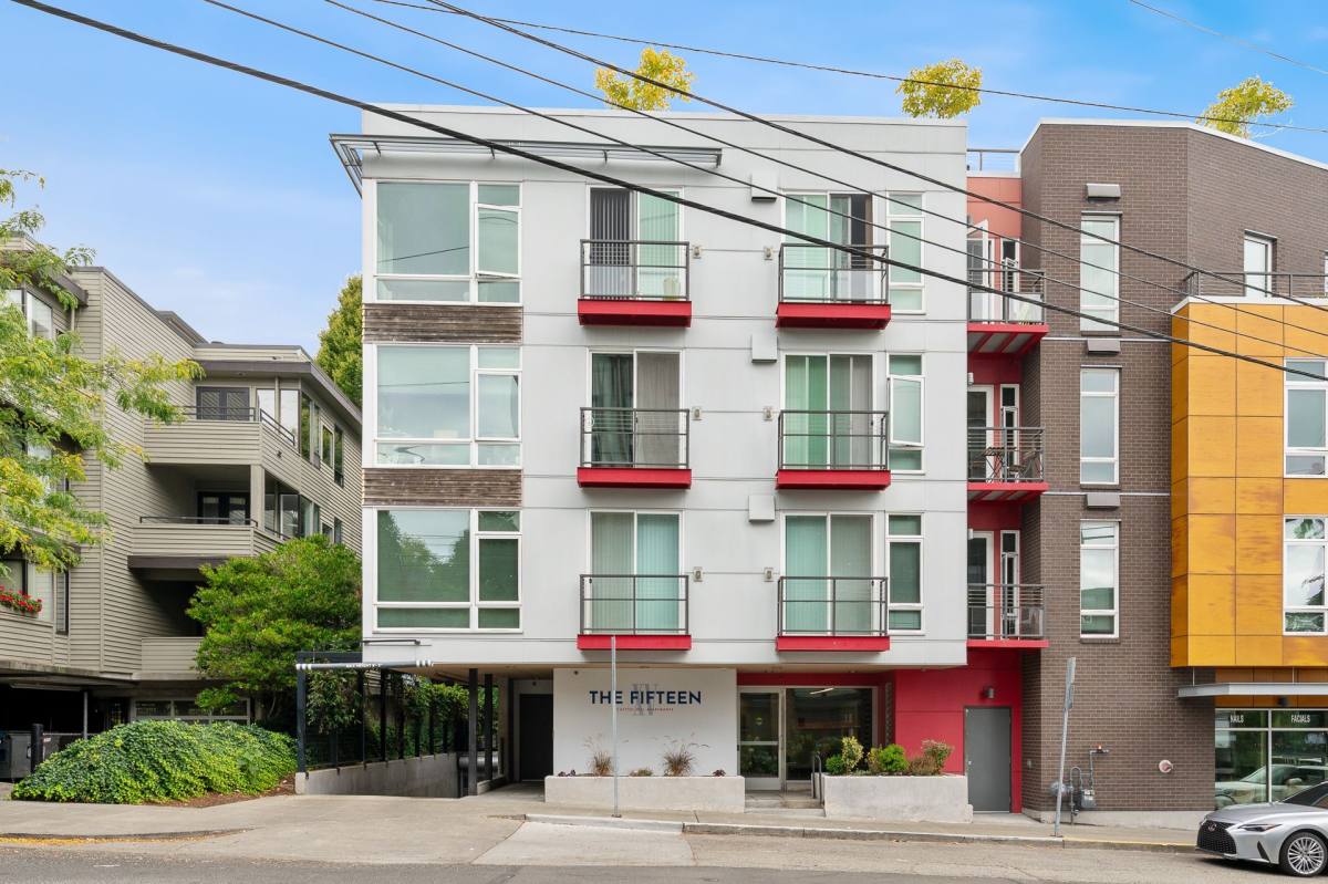 Apartment for rent at The Fifteen, 605 15th Ave E, Seattle, WA 98112