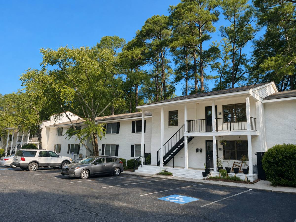 Apartment for rent at 230 Pinecrest Dr, Fayetteville, NC 28305