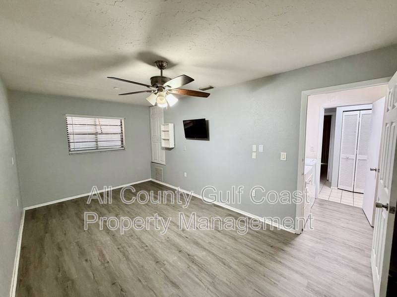 House for rent at 1218 Waterside Lane, Venice, FL 34285