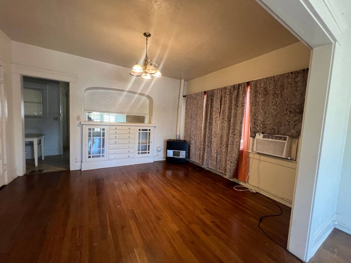 Apartment for rent at 1515-1521 N Vanness Ave, Fresno, CA 93728