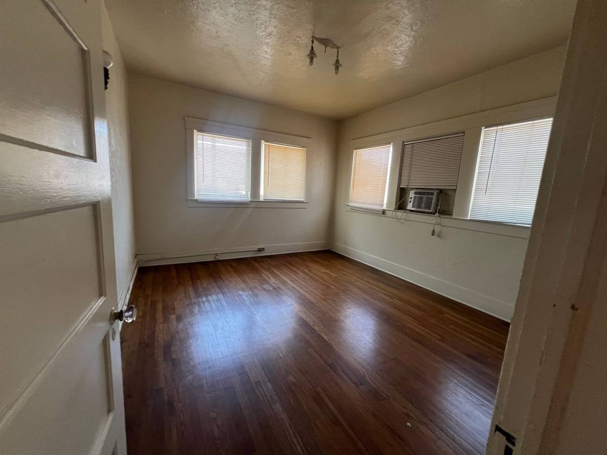 Apartment for rent at 1515-1521 N Vanness Ave, Fresno, CA 93728