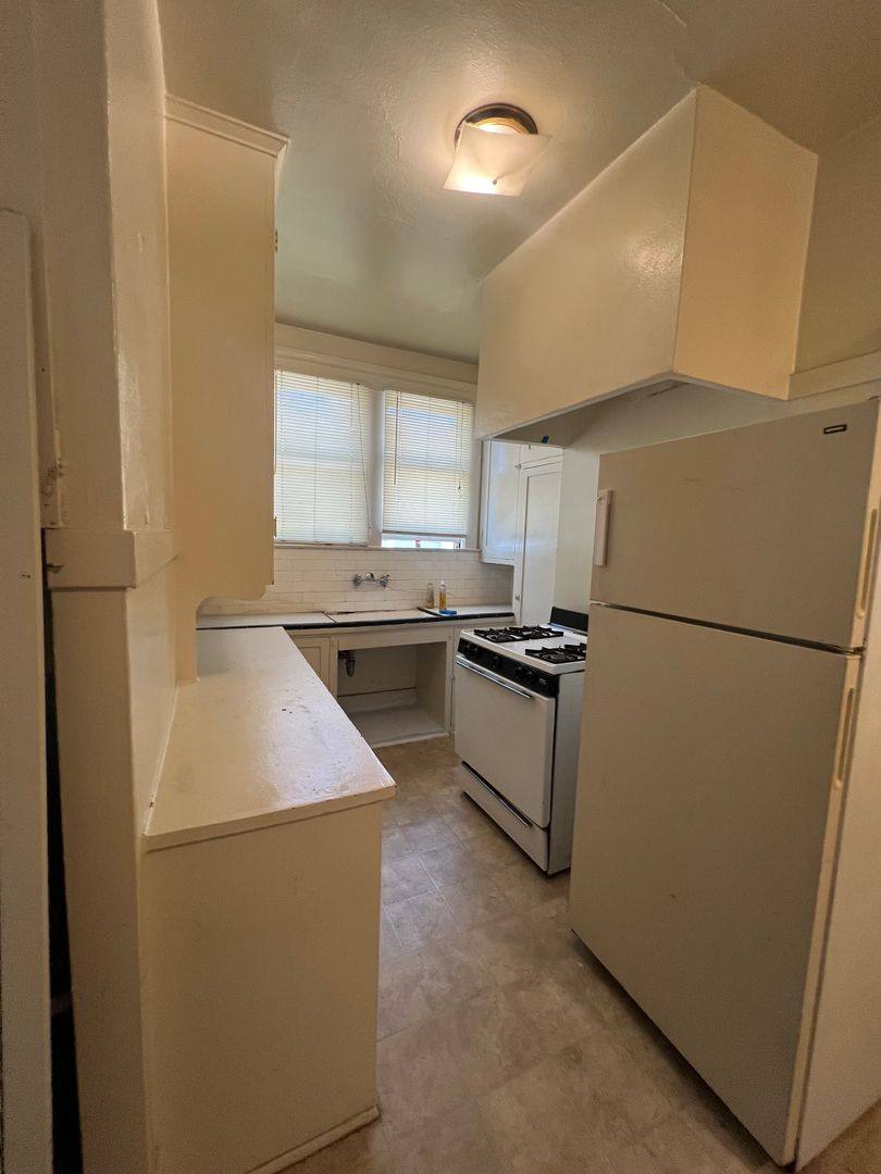 Apartment for rent at 1515-1521 N Vanness Ave, Fresno, CA 93728