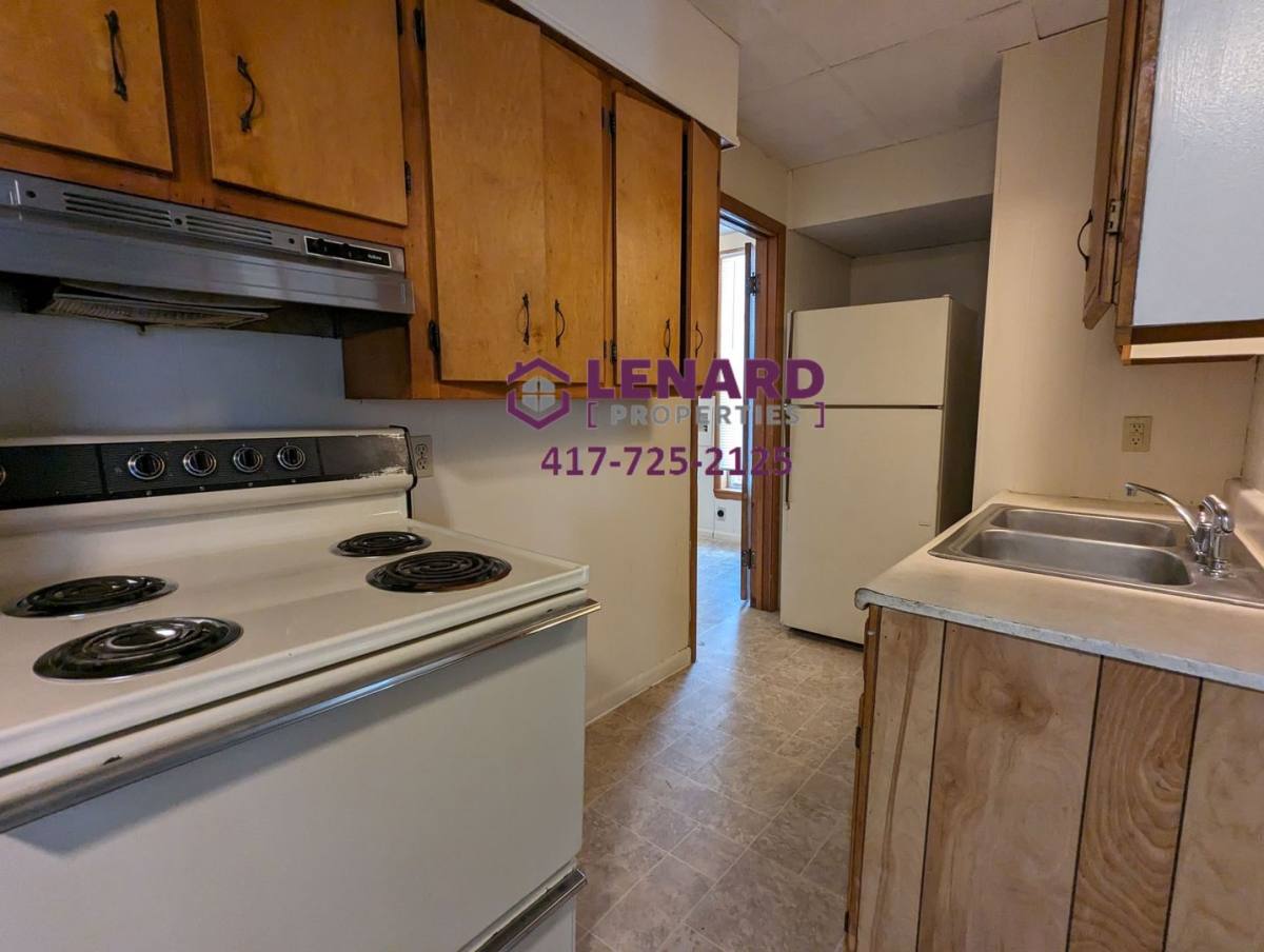 Apartment for rent at 714 S Pike Ave, Bolivar, MO 65613