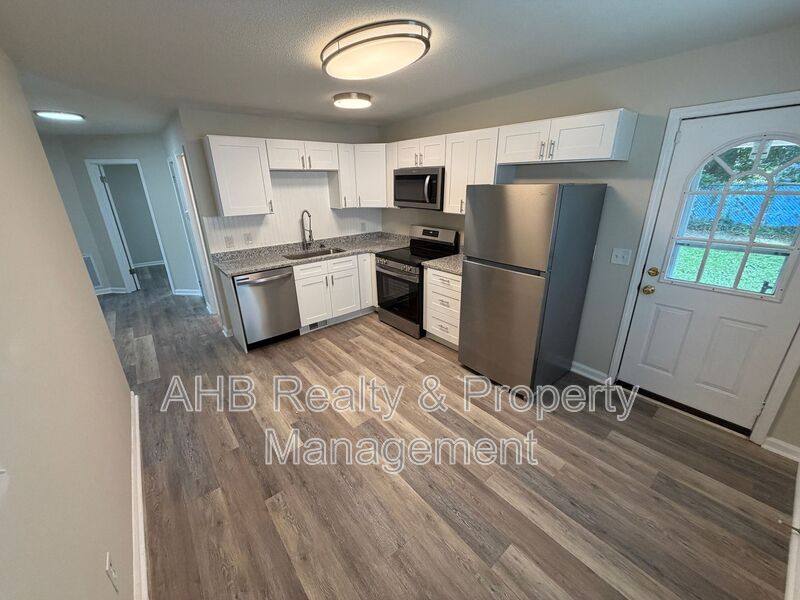 House for rent at 645 Montgomery St, Burlington, NC 27217