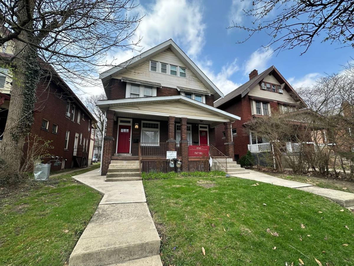 Apartment for rent at 2067 N 4th St, Columbus, OH 43201