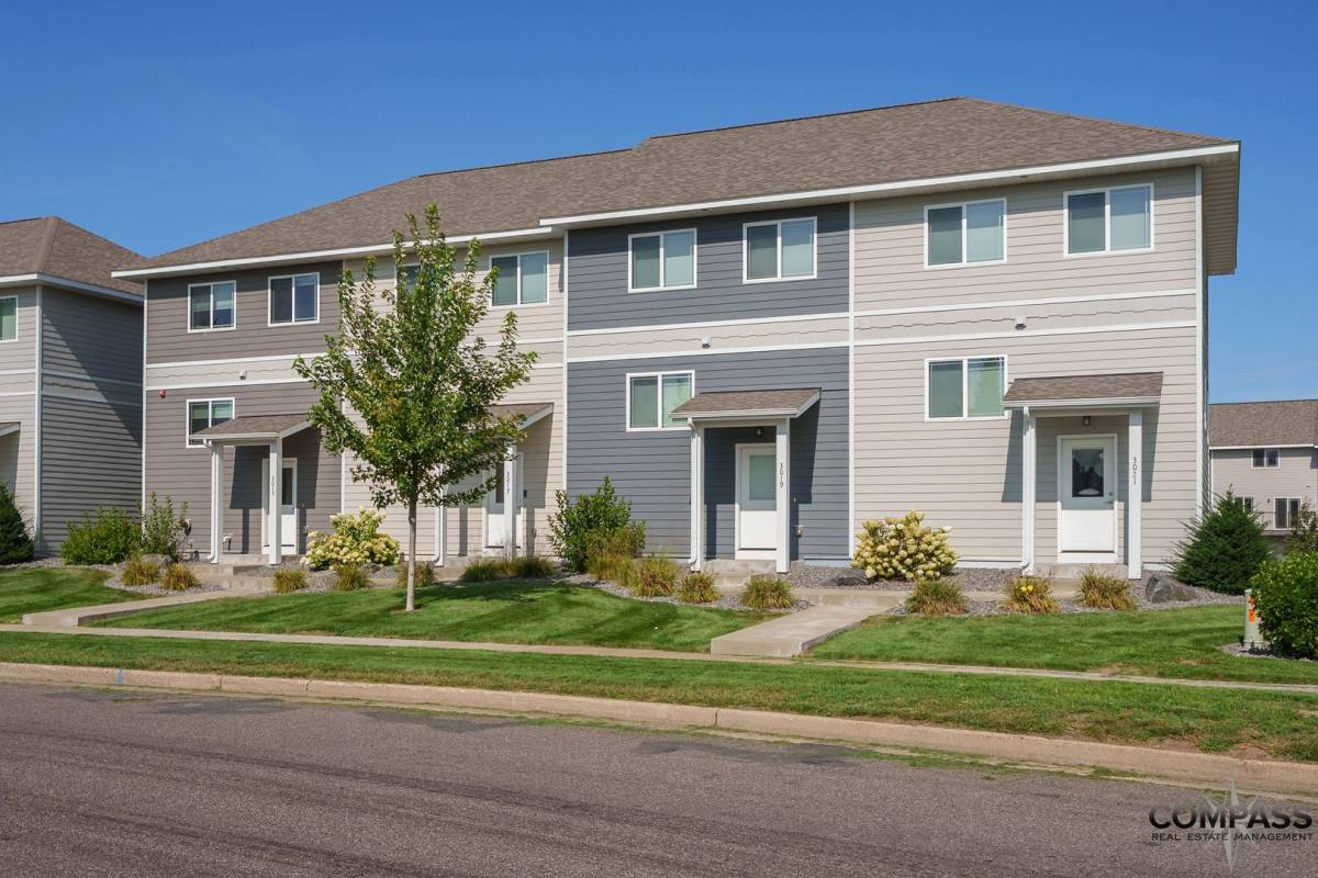 3017 Eldorado Blvd, Eau Claire, WI 54701 - Townhouse for Rent - Image 1