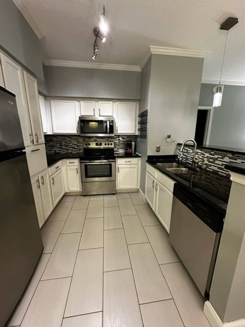 Condo for rent at 2801 Chancellorsville Dr, Tallahassee, FL 32312
