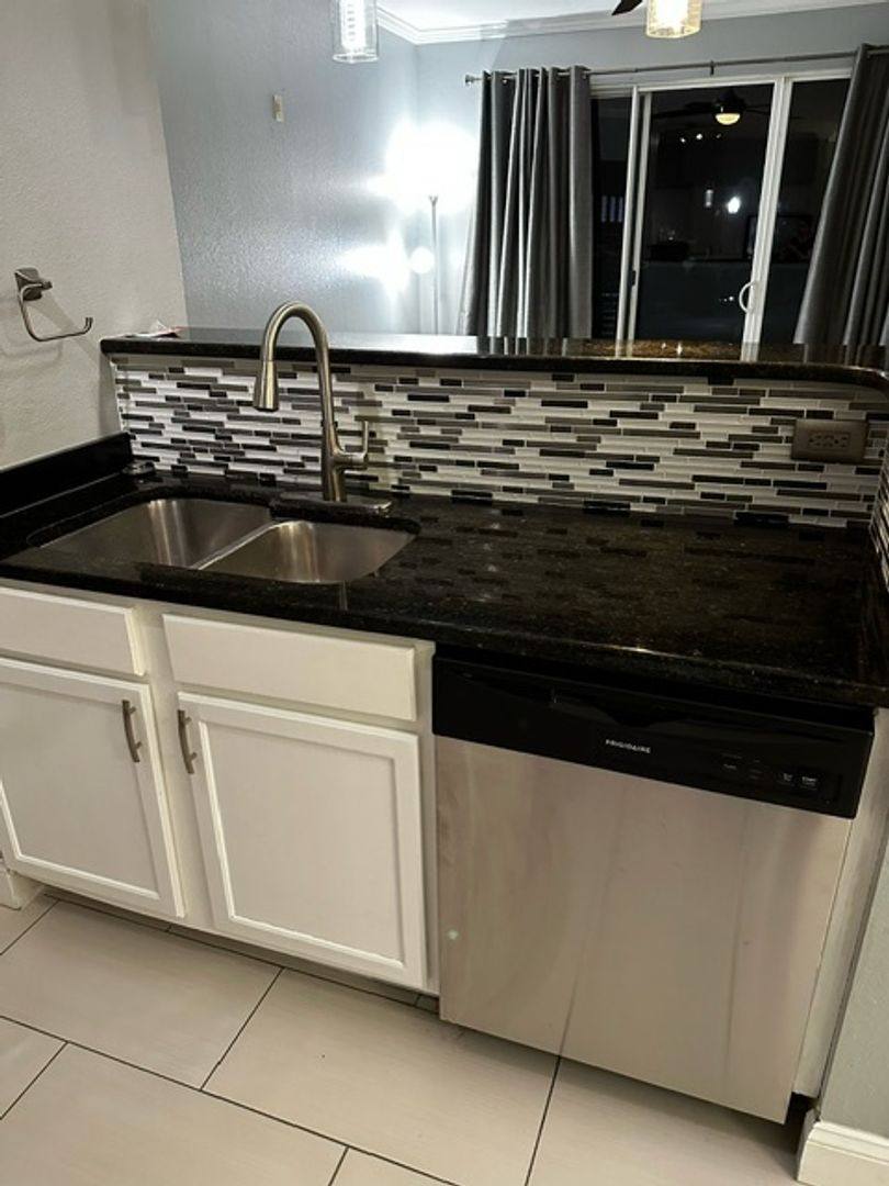 Condo for rent at 2801 Chancellorsville Dr, Tallahassee, FL 32312