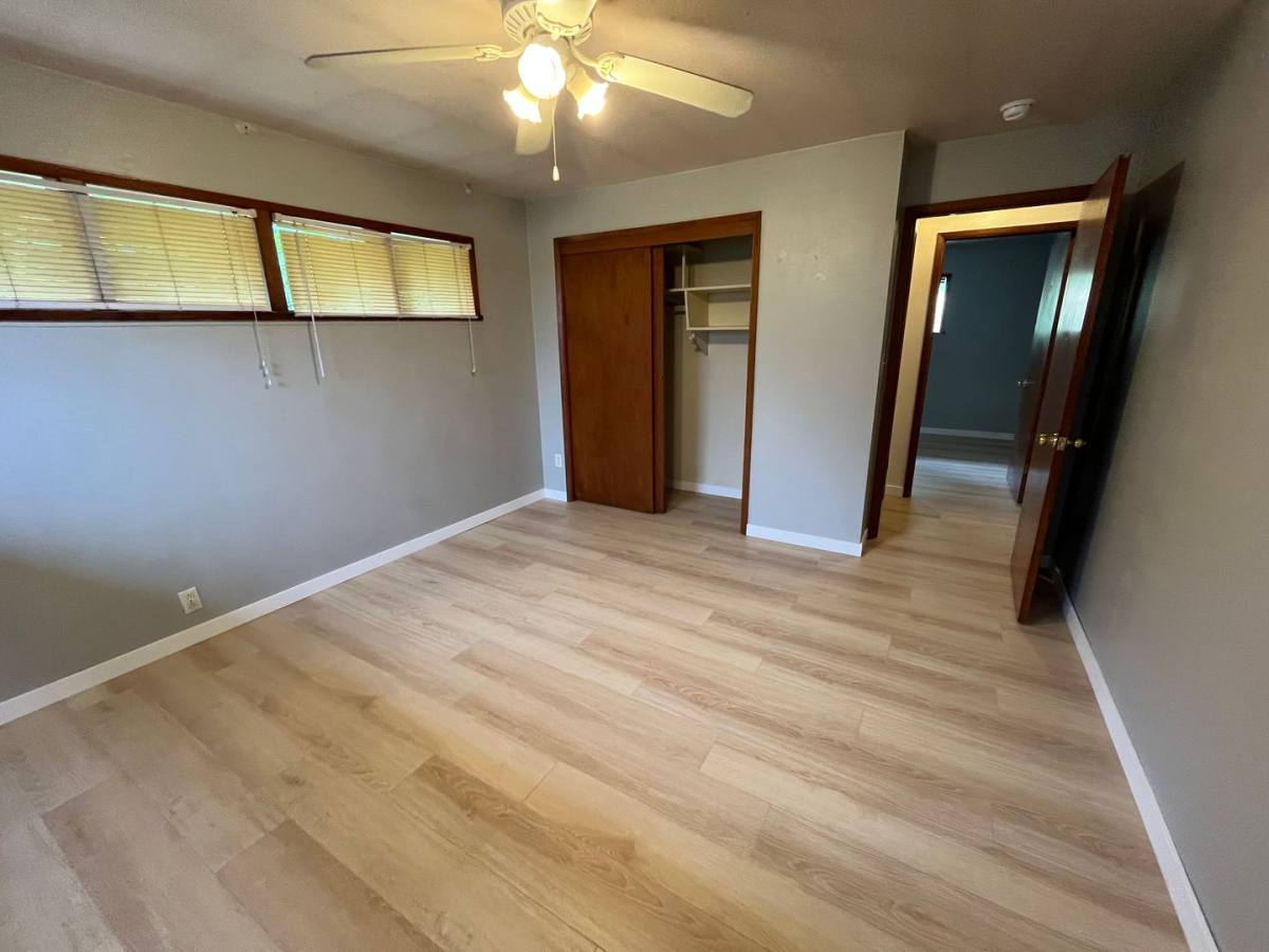 Townhouse for rent at 16202 Larch Way, Lynnwood, WA 98087