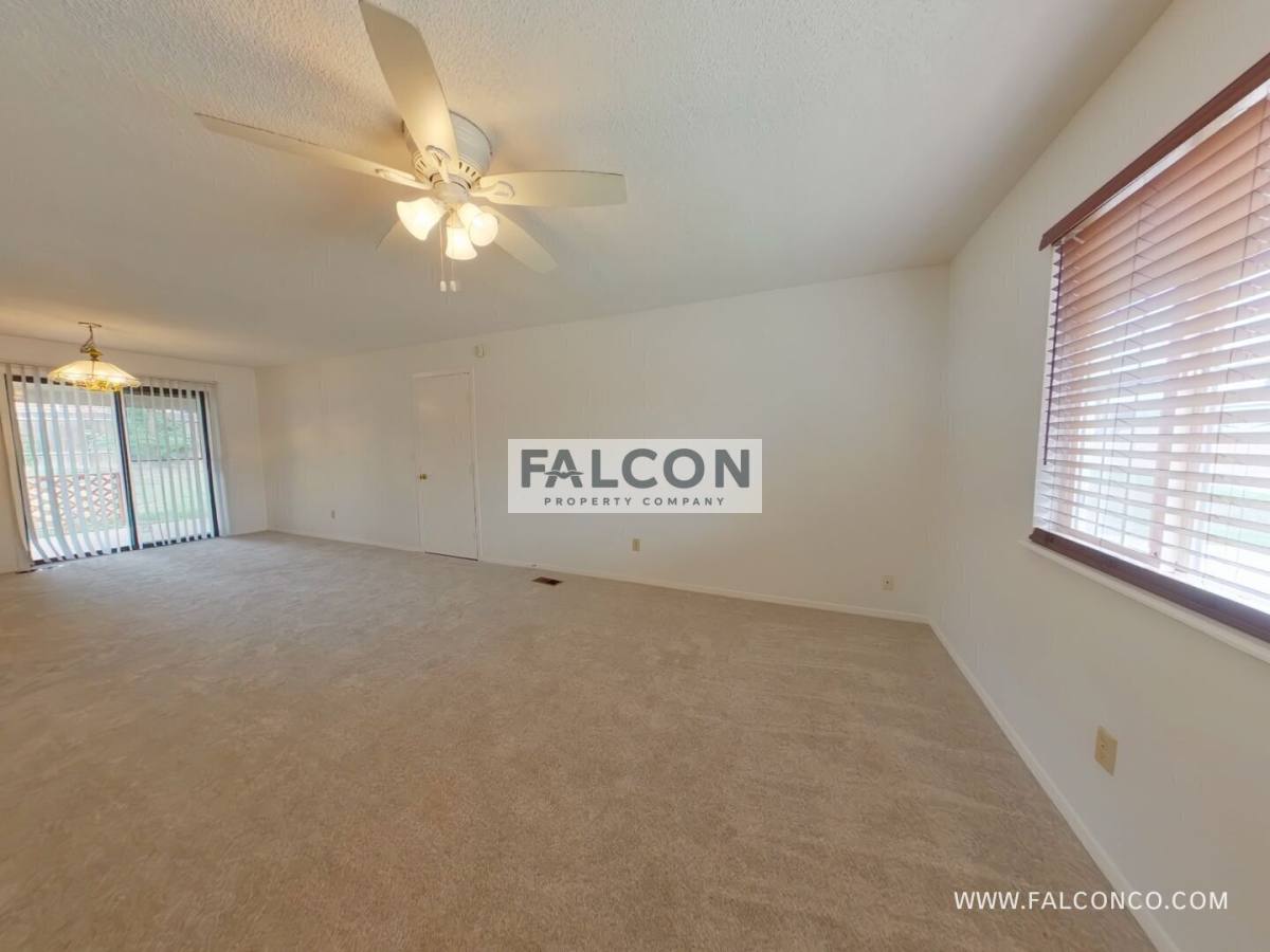 House for rent at 2114 Shawnee Dr, Colorado Springs, CO 80915