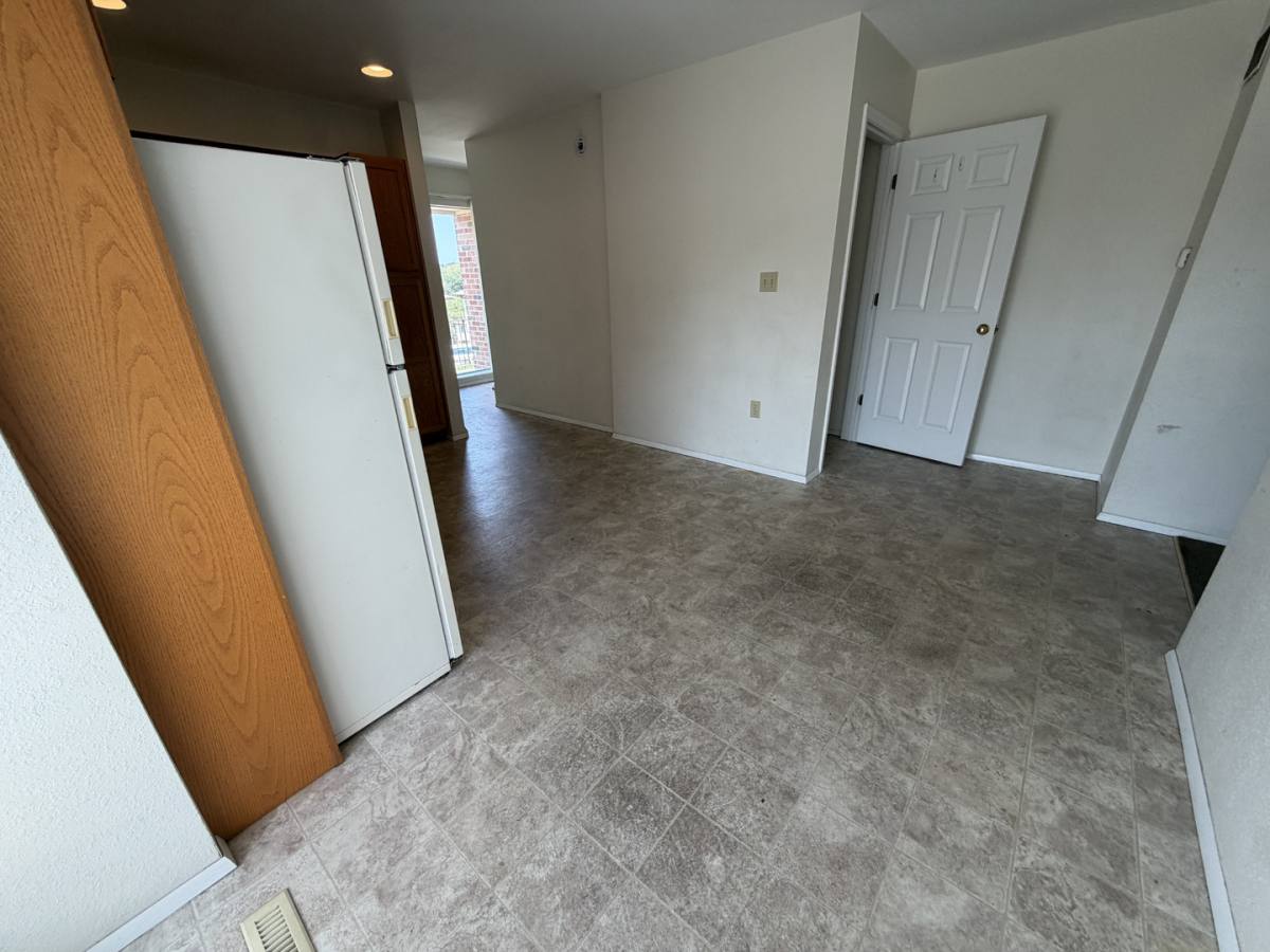 Townhouse for rent at 829 SW Blvd N, Jefferson City, MO 65109