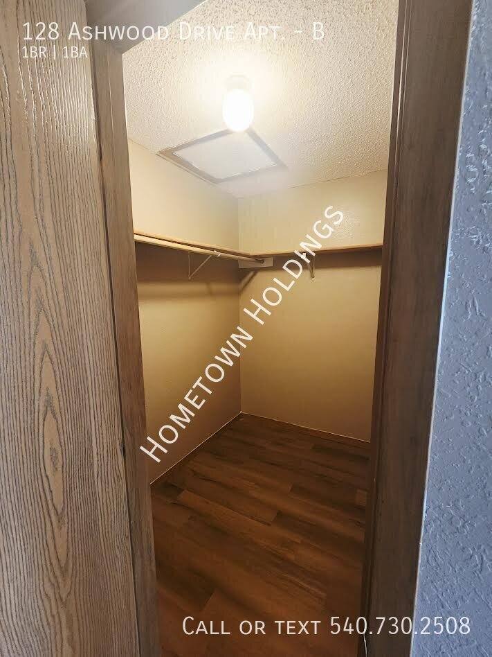 Apartment for rent at 128 Ashwood Dr #B, Tazewell, VA 24651
