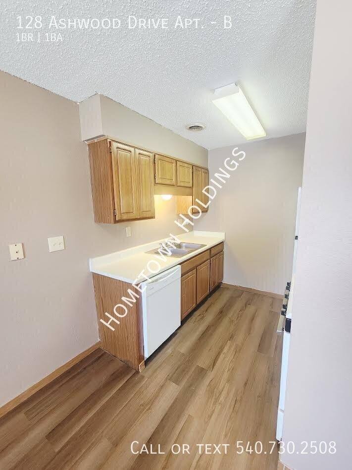 Apartment for rent at 128 Ashwood Dr #B, Tazewell, VA 24651