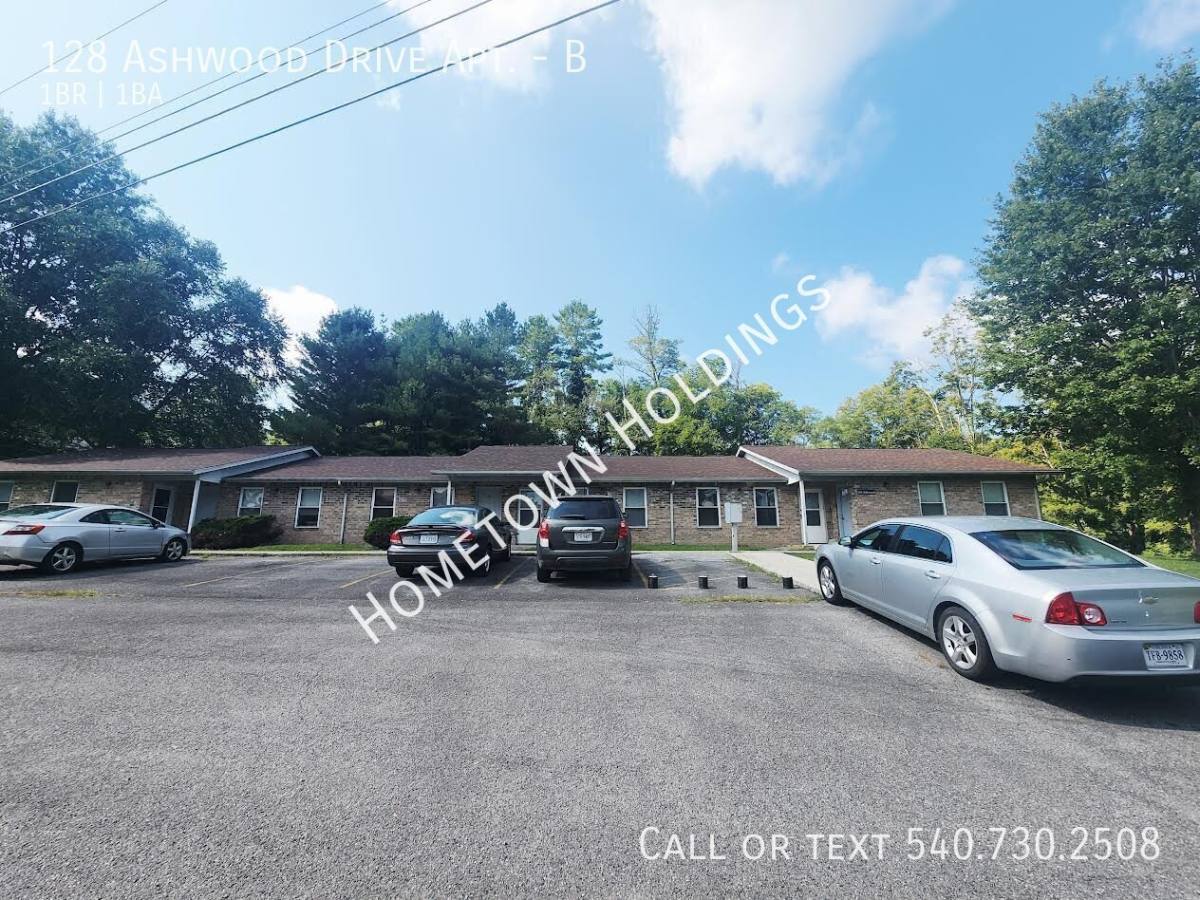 Apartment for rent at 128 Ashwood Dr #B, Tazewell, VA 24651