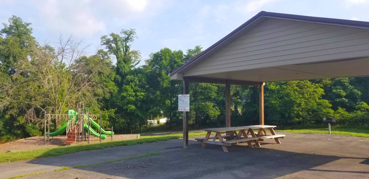 Apartment for rent at 508 Staley St, Marion, VA 24354