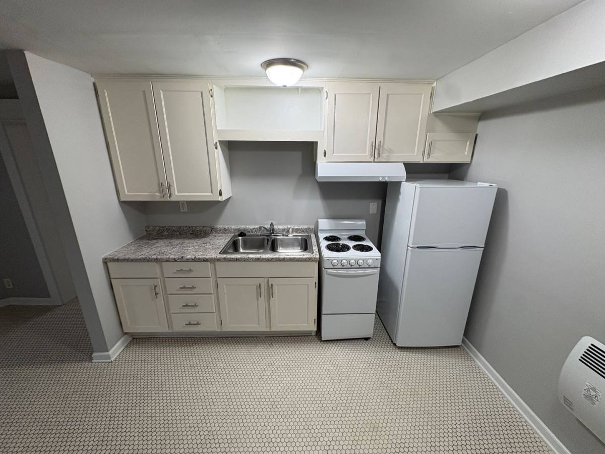 1700 Garfield St, Lincoln, NE 68502 - Apartment for Rent - Image 5