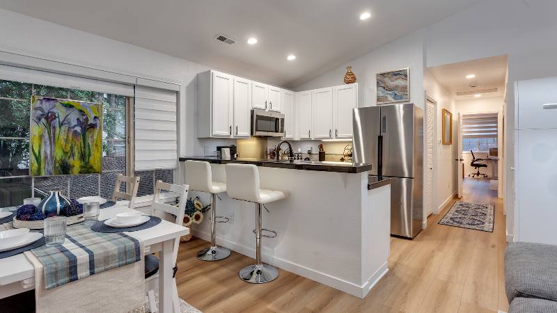 Apartment for rent at 15270 SW Springdale Court #200, Beaverton, OR 97007