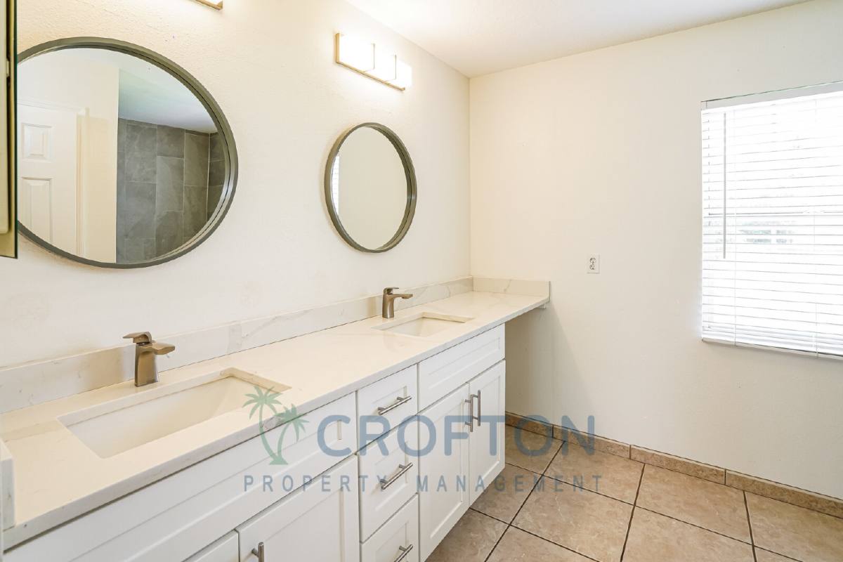 111 Crescent Court, Kissimmee, FL 34758 - House for Rent - Image 12