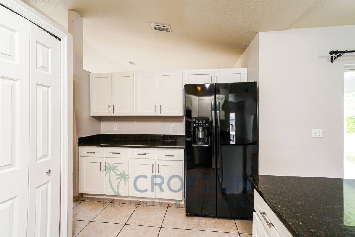 111 Crescent Court, Kissimmee, FL 34758 - House for Rent - Image 7